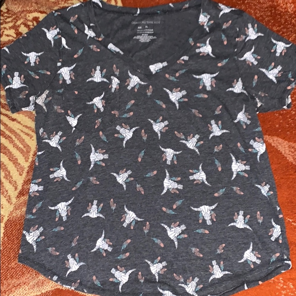 Women’s Tee Skulls & Feathers Sz XL
